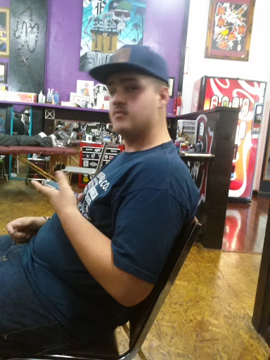 Tattoo Shop «Black Rose Tattoo Parlor», reviews and photos, 237 E Miner Ave, Stockton, CA 95202, USA