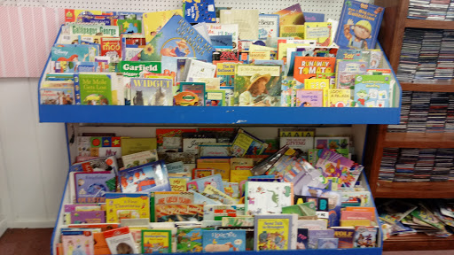 Thrift Store «Halo Bargain Center», reviews and photos