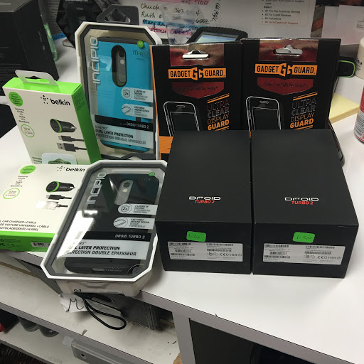 Cell Phone Store «Verizon Authorized Retailer - A Wireless», reviews and photos, 1029 11th St, Lakeport, CA 95453, USA