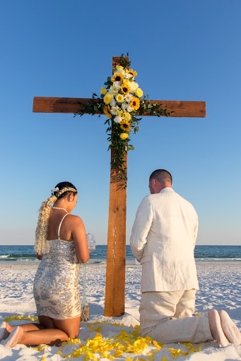 Event Planner «Barefoot Weddings», reviews and photos, 11 Eglin Pkwy SE, Fort Walton Beach, FL 32548, USA