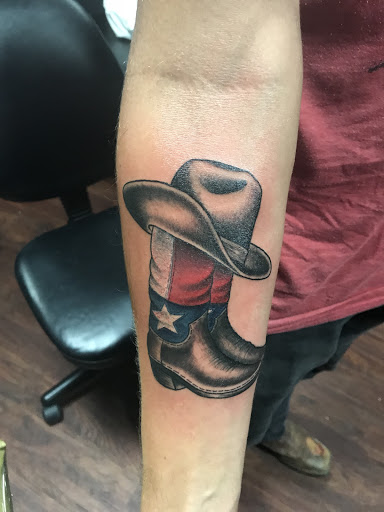 Body Piercing Shop «Scarlets Web Tattoo Boutique», reviews and photos, 6330 Spencer Hwy, Pasadena, TX 77505, USA