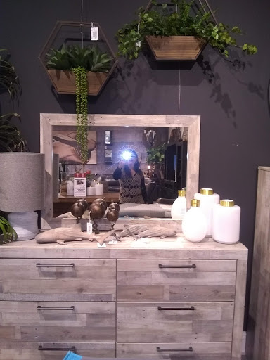 Furniture Store «Ashley HomeStore», reviews and photos, 1960 Sawgrass Mills Cir, Sunrise, FL 33323, USA