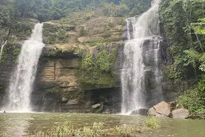 Tlabong Waterfalls image