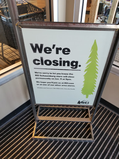 Camping Store «REI», reviews and photos, 1209 E Golf Rd, Schaumburg, IL 60173, USA