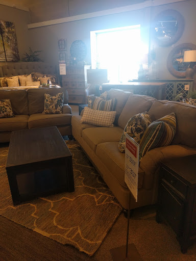 Furniture Store «Ashley HomeStore», reviews and photos, 2787 W Market St, Fairlawn, OH 44333, USA