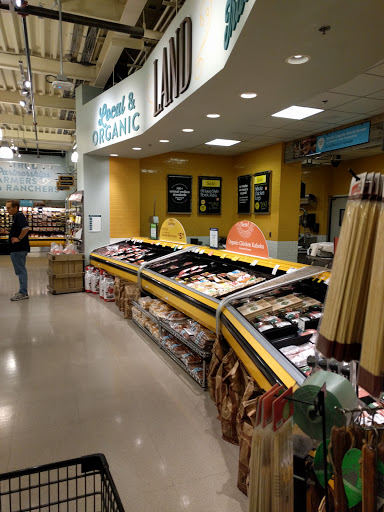 Grocery Store «Whole Foods Market», reviews and photos, 808 Massachusetts Ave, Arlington, MA 02476, USA