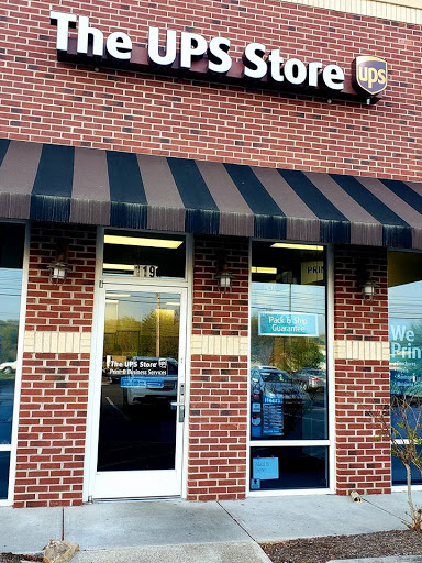 Shipping and Mailing Service «The UPS Store», reviews and photos, 11124 Kingston Pike #119, Knoxville, TN 37934, USA