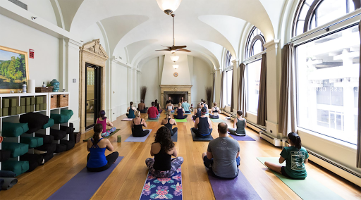 Yoga retreat center New Haven