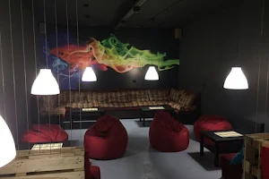 Lounge bar "Den" image