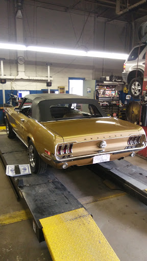 Tire Shop «Marysville Car Care Center», reviews and photos, 2929 Gratiot Blvd, Marysville, MI 48040, USA