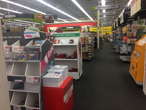 Office Supply Store «Staples», reviews and photos, 3058 Bardstown Rd, Louisville, KY 40205, USA