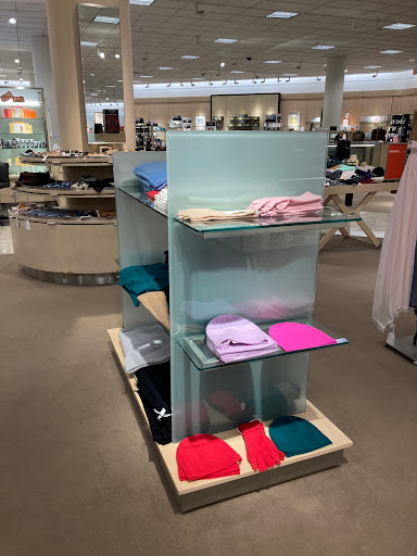 Department Store «Nordstrom Easton Town Center», reviews and photos, 4000 Worth Ave, Columbus, OH 43219, USA