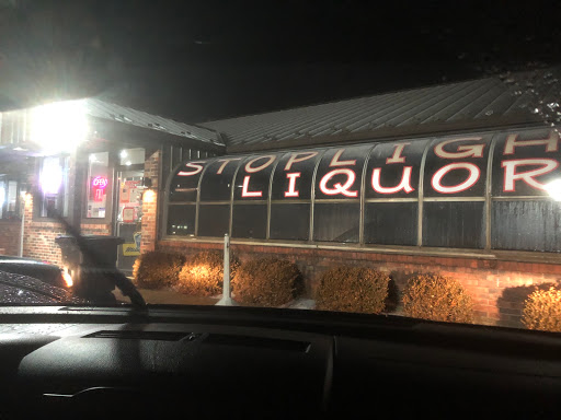 Liquor Store «Stoplight Liquor», reviews and photos, 1240 W McClain Ave, Scottsburg, IN 47170, USA