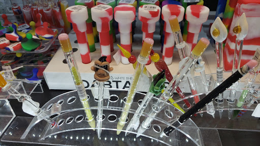 Tobacco Shop «Wild Side Smoke Shop», reviews and photos, 109 W 7th St, Bloomington, IN 47404, USA