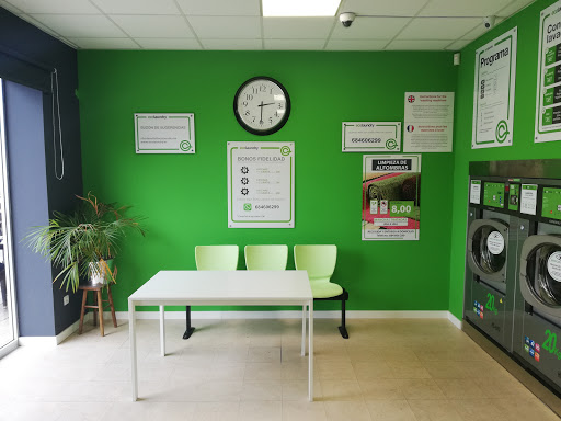 Lavandería autoservicio HappyLaundry Ribadesella en Ribadesella, Oviedo