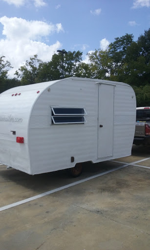 Shopping Mall «Acadian Village Shopping Center», reviews and photos, 3535 Perkins Rd, Baton Rouge, LA 70808, USA