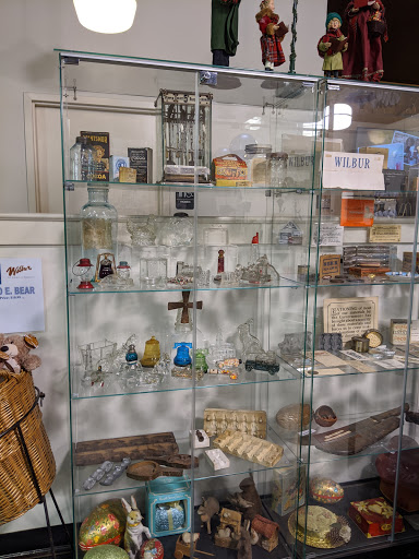 Candy Store «Wilbur Chocolate Retail Store», reviews and photos, 45 N Broad St, Lititz, PA 17543, USA