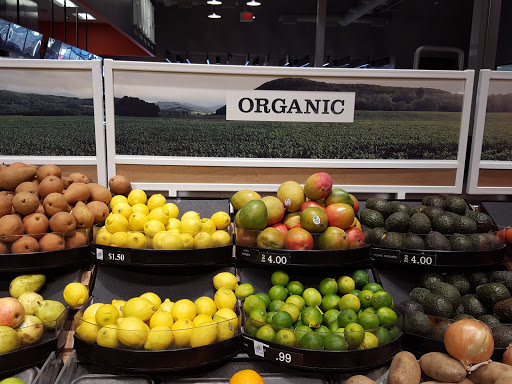 Supermarket «Market 32», reviews and photos, 990 Torringford St, Torrington, CT 06790, USA