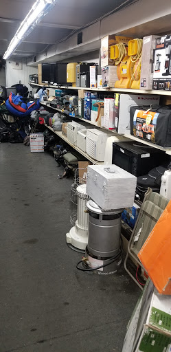 Pawn Shop «Xtreme Pawn - Lindon», reviews and photos, 720 State St, Lindon, UT 84042, USA