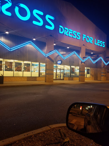 Clothing Store «Ross Dress for Less», reviews and photos, 7884 Van Nuys Blvd, Van Nuys, CA 91402, USA