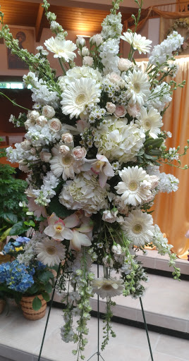 Florist «Pretty Petals Florist», reviews and photos, 6865 S Elati St, Littleton, CO 80120, USA