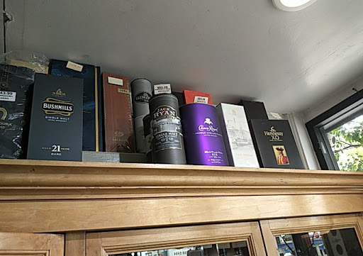 Liquor Store «New Star-Ell Liquor», reviews and photos, 501 Divisadero St, San Francisco, CA 94117, USA