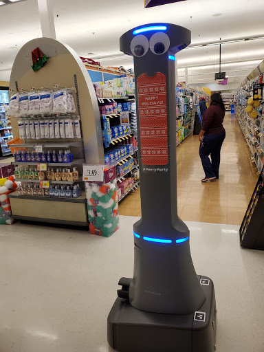 Grocery Store «Super Stop & Shop», reviews and photos, 72 Newtown Rd, Danbury, CT 06810, USA