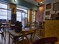 Atmosphère du Restaurant libanais ADONYS à Lyon - n°9