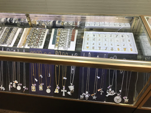 Shopping Mall «New Landing Mall», reviews and photos, Troost Ave & E Meyer Blvd, Kansas City, MO 64131, USA