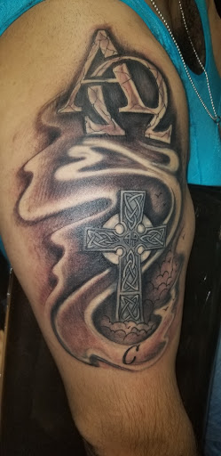 Tattoo Shop «Underground Tattoo», reviews and photos, 10 Budlong Rd unit 6, Cranston, RI 02920, USA