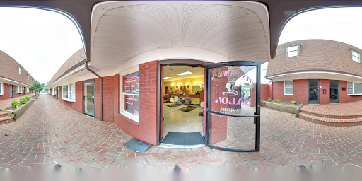 Beauty Salon «Stunning Beauty Salon», reviews and photos, 18019 Dumfries Shopping Plaza, Dumfries, VA 22026, USA