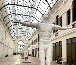 Pasaje de La Revolución photo