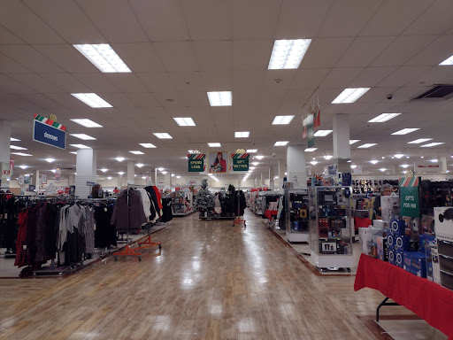 Department Store «Marshalls & HomeGoods», reviews and photos, 200 Petersville Rd, New Rochelle, NY 10801, USA