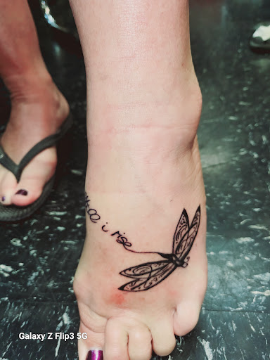 Explore dog grooming tattoo ideas, creative tattoo ideas in Englewood, available at The Original Big Daddy Tattoo & Body Piercing est.1997 est.1997