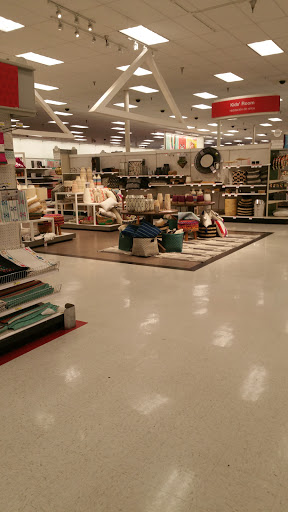Department Store «Target», reviews and photos, 11051 Victory Blvd, North Hollywood, CA 91606, USA