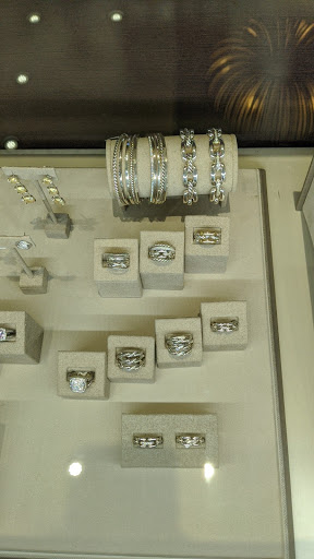 Jewelry Store «Moyer Fine Jewelers», reviews and photos, 14727 Thatcher Ln, Carmel, IN 46032, USA