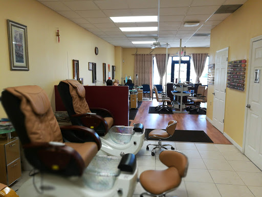 Nail Salon «Beauty Nails & Spa», reviews and photos, 4420 S Hwy 27 # 3, Clermont, FL 34711, USA