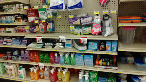 Grocery Store «Chapells Hometown Foodstore», reviews and photos, 10041 US-70, McEwen, TN 37101, USA