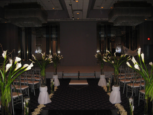 Florist «Westgate Flower & Plant Shop», reviews and photos, 841 S Oak Park Ave, Oak Park, IL 60304, USA