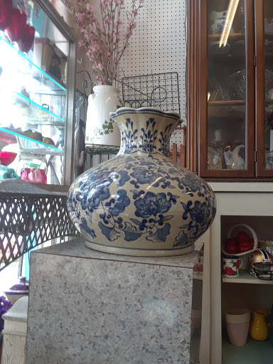 Florist «All Occasions Gifts & Flowers», reviews and photos, 3837 E 10th St, Indianapolis, IN 46201, USA