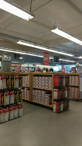 Shoe Store «New Balance Factory Store», reviews and photos, 8155 Arroyo Cir #7, Gilroy, CA 95020, USA