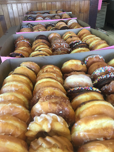 Donut Shop «Broadway Donuts», reviews and photos, 2731 Broadway, Sacramento, CA 95818, USA