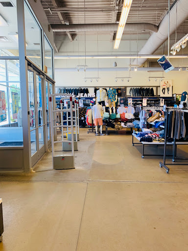 Clothing Store «Old Navy», reviews and photos, 3020 Brandywine Pkwy, Wilmington, DE 19803, USA
