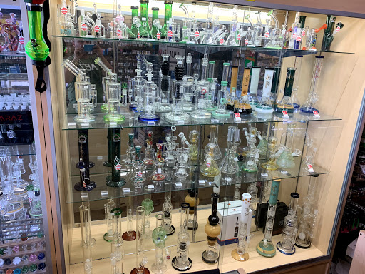 Vaporizer Store «Vape Master & Smoke Shop», reviews and photos, 1708 Long Beach Blvd, Long Beach, CA 90813, USA