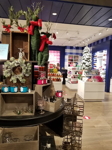 Beauty Supply Store «Bath & Body Works», reviews and photos, 340 Cbl Dr #101, St Augustine, FL 32086, USA