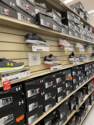 Sporting Goods Store «Academy Sports + Outdoors», reviews and photos, 5802 19th St, Lubbock, TX 79407, USA