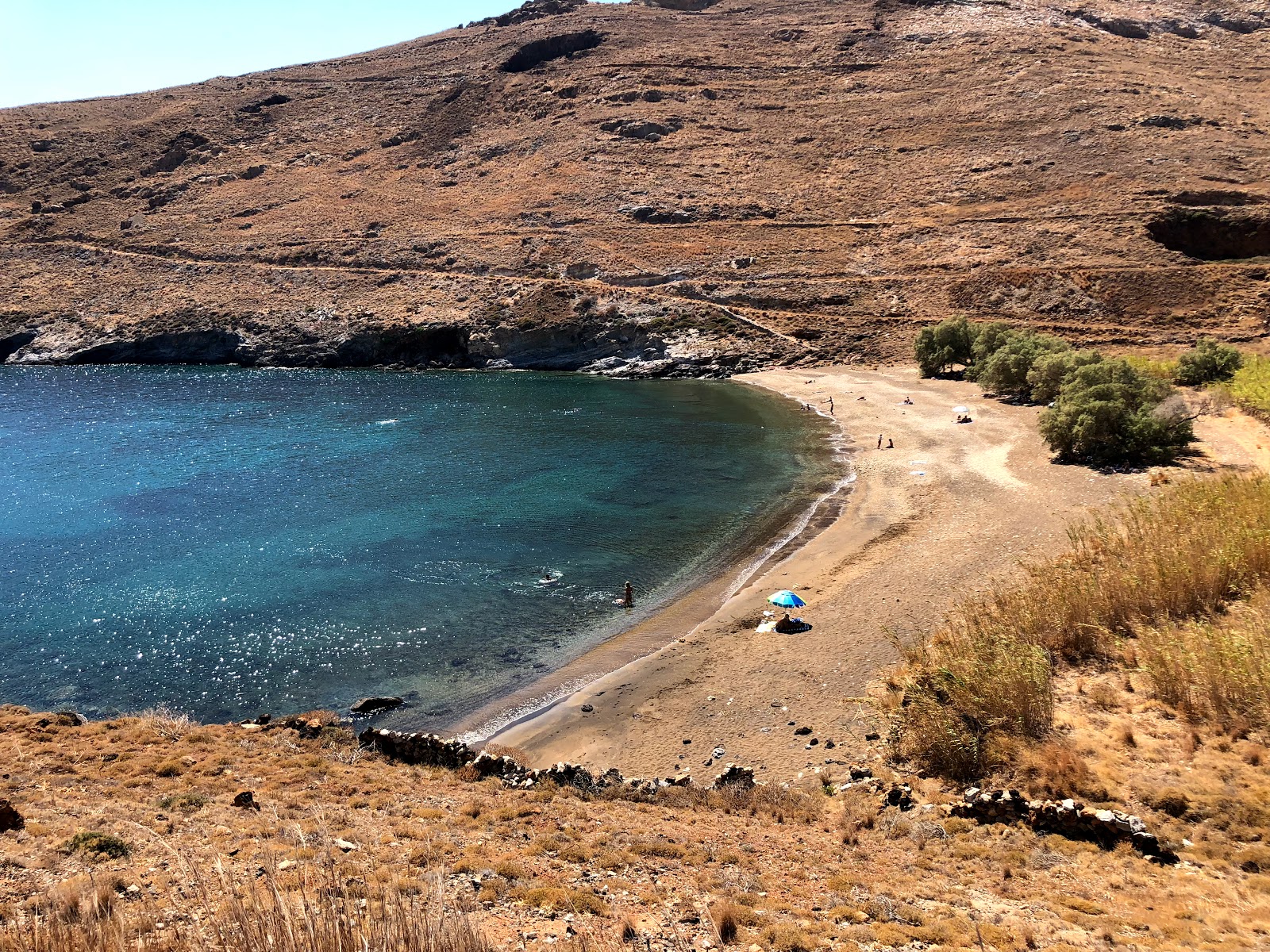 Foto van Malliadiko beach met turquoise puur water oppervlakte