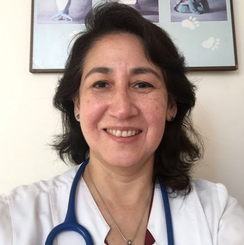 Dra. Patricia Gabriela Lacourt Ramírez, Endocrinólogo - Dermatólogo