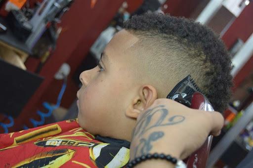 Barber Shop «kings of blades barber shop», reviews and photos, 824 Horseblock Road, Farmingville, NY 11738, USA