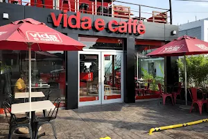 Vida e Caffe - Labone image